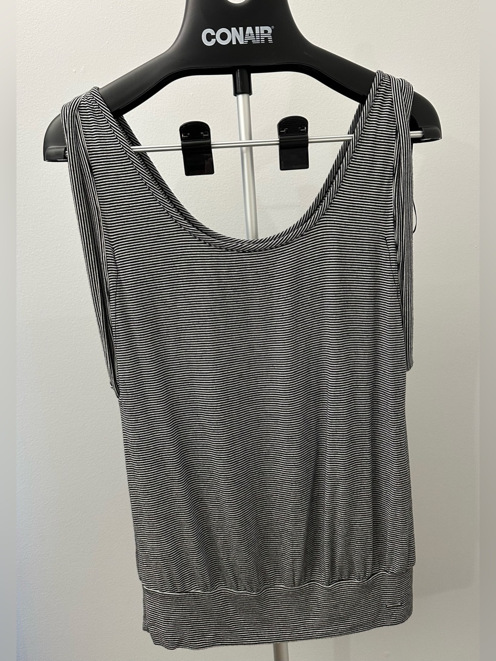 Guess Tank Top